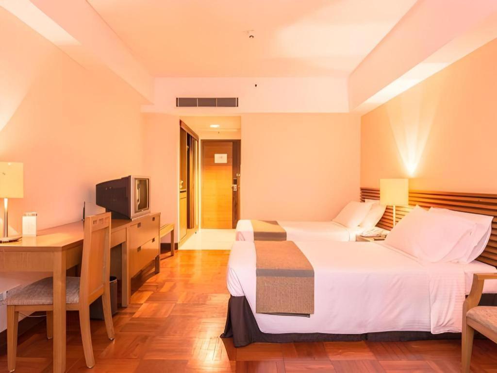 Caritas Oswald Cheung International House Hotel Hongkong Buitenkant foto