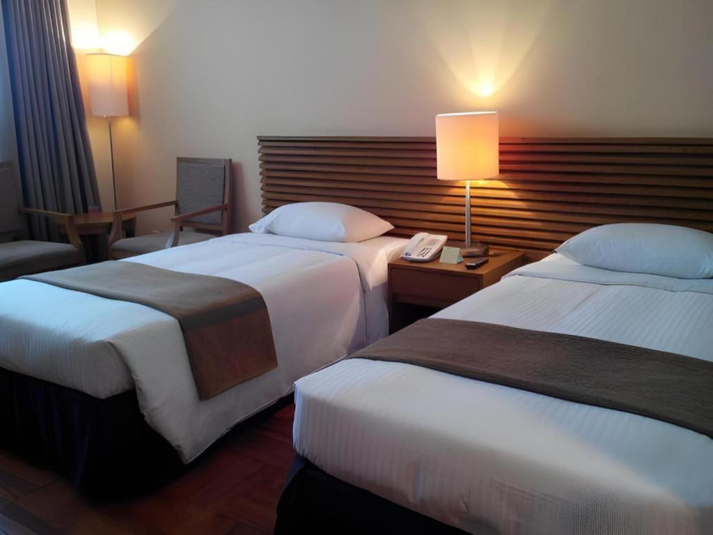 Caritas Oswald Cheung International House Hotel Hongkong Buitenkant foto