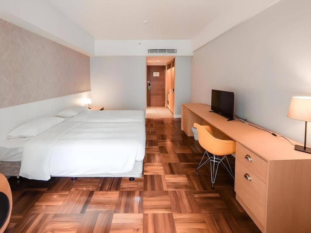 Caritas Oswald Cheung International House Hotel Hongkong Buitenkant foto